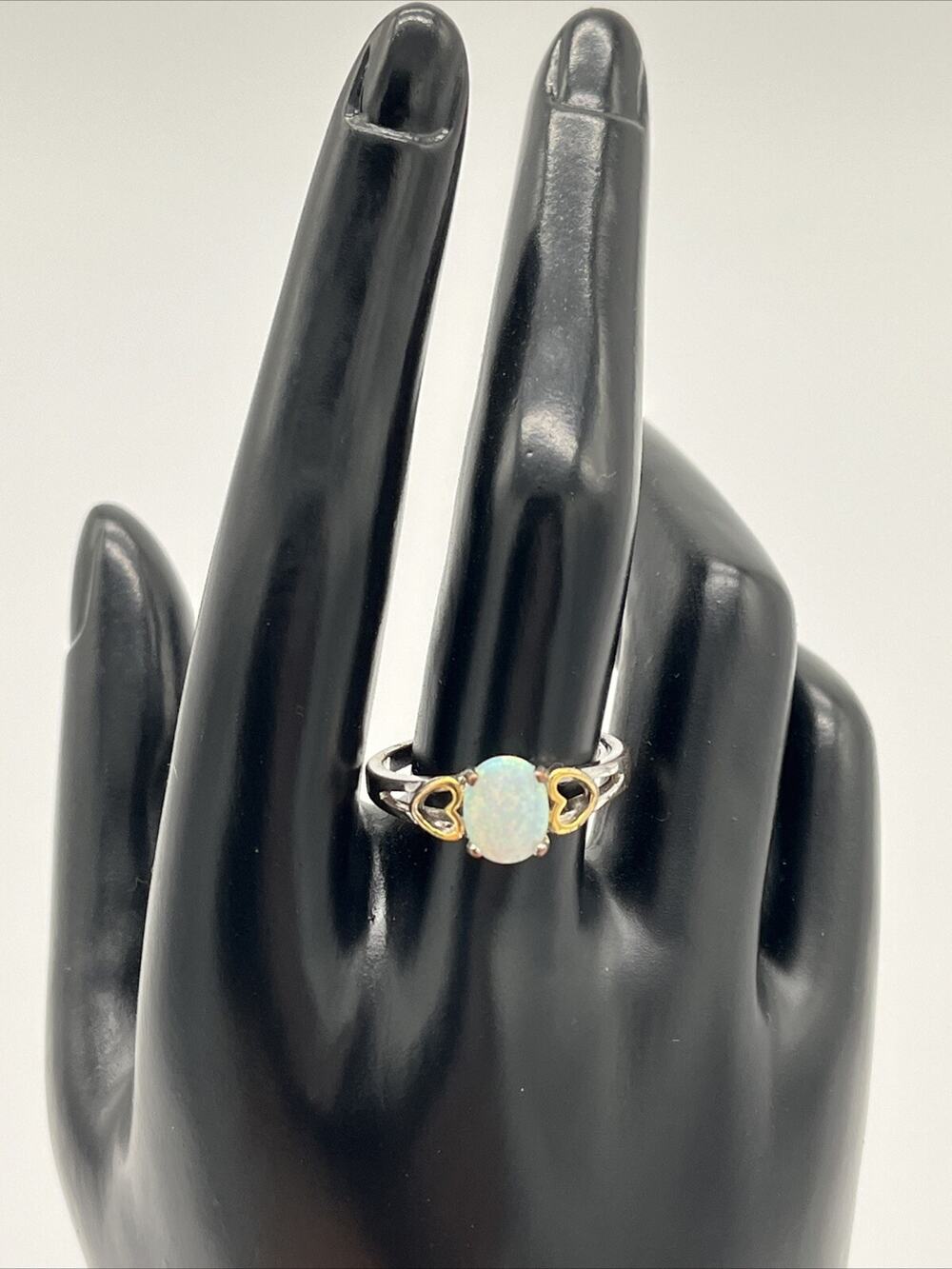 Vintage 925 Sterling Silver Opalescent Stone Ring Heart Cutout Detail